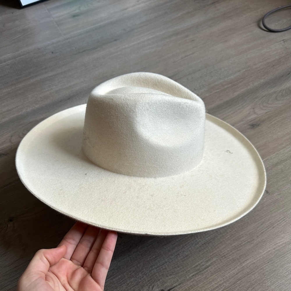 Lack of color hat